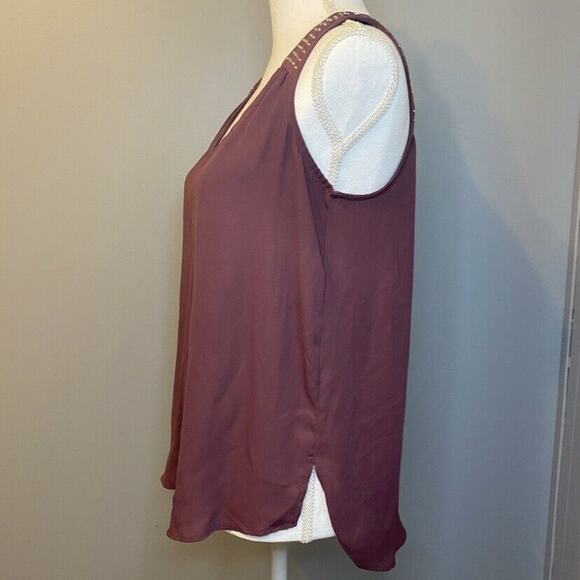 Rue 21 Burgundy Short Sleeve Blouse with Gold Beads - Picture 5 of 8